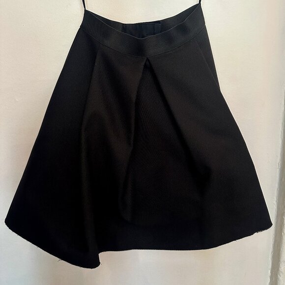 COS RAW-CUT PLEATED SKIRT - Picture 2 of 6